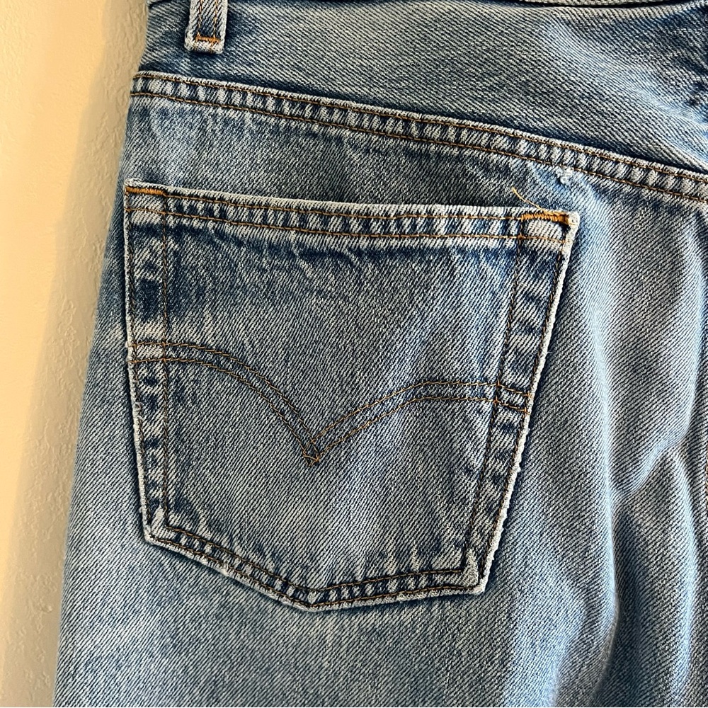 Vintage 90’s Levi’s 501 Button Fly Jeans - Picture 11 of 16